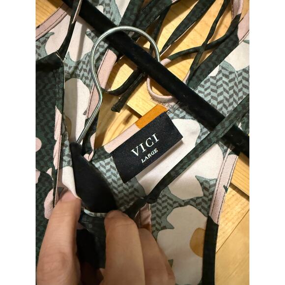 VICI Floral 60’s Halter Tie Back Dress Size L - Picture 4 of 5